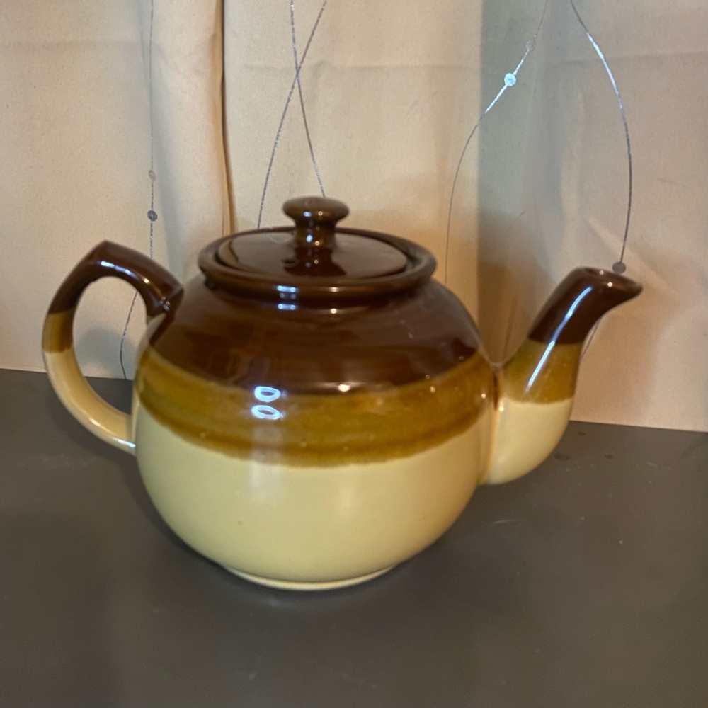 Vintage Northland Mountain Stoneware Japan Teapot Rare.